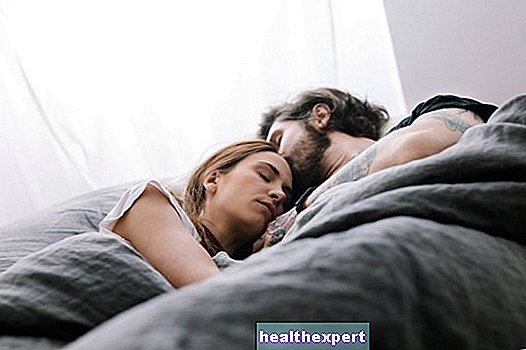 Κοιμόμαστε μαζί: οι λόγοι για τους οποίους είναι καλό για το ζευγάρι