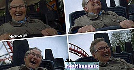 Video / Eerste keer: oma's reactie die nog nooit in een achtbaan heeft gezeten