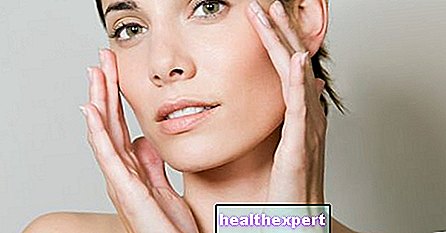 Mandelinsav: hámlasztók és krémek az arcbőr hatékony kezelésére