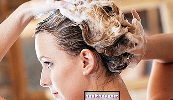 Ženske bakice: kako natančno odstraniti te nadležne lase z ženskega obraza - Lepota