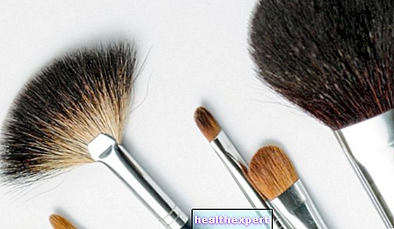 Jak čistit štětce na make -up přirozeně a snadno!