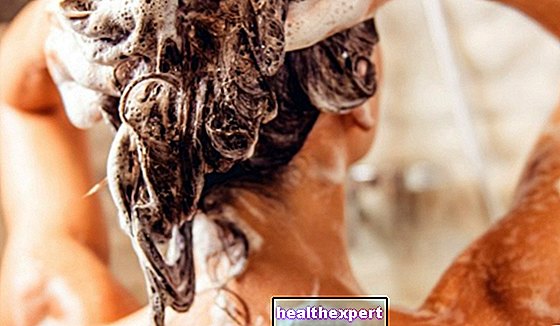 Kecantikan - Apa yang terjadi pada rambut Anda jika Anda tidak mencucinya selama seminggu (risiko dan manfaat)