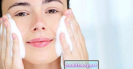 Curățarea feței: toți pașii pentru o piele hidratată și protejată! - Frumuseţe