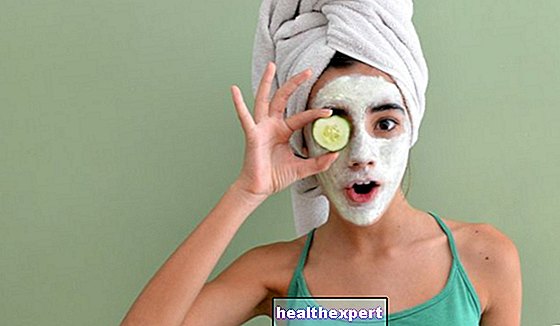 Do-it-yourself face mask against pimples: the most effective recipes for moisturizing the skin