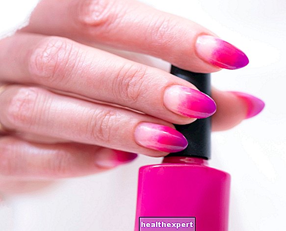 Gradient nails: simple ideas to recreate them at home