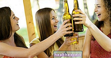 Aperitif dengan rakan-rakan? Alternatif untuk alkohol pada kehamilan. Koktel dan bir tanpa alkohol untuk happy hour