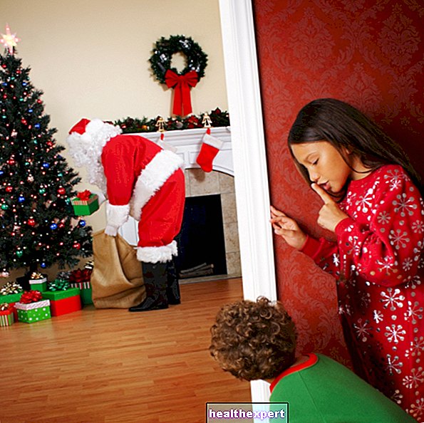 クリスマスプレゼントを隠す場所：9つの子供に安全な隠れ場所！