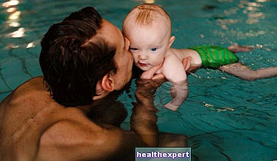 Kūdikių baseinas: patarimai, nauda ir informacija apie naujagimių plaukimą