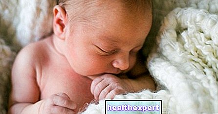 Die ersten Tage des Neugeborenen. 6 Dinge, die Sie wissen sollten, um sie friedlich zu leben