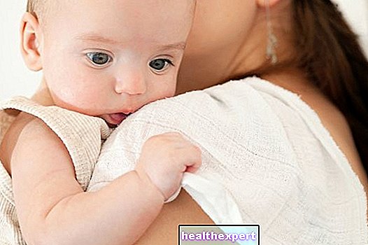 Гикавка у новонароджених: як вилікувати гикавку дитини