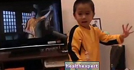 Vídeo / Bruce Lee de 4 anos: este menino brinca com Nunchaku como um verdadeiro mestre de artes marciais