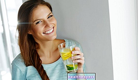 5 wonderbaarlijke voordelen van water en citroen! - In Vorm