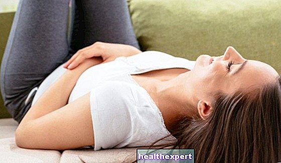 Øvelser for å holde deg i form på sofaen