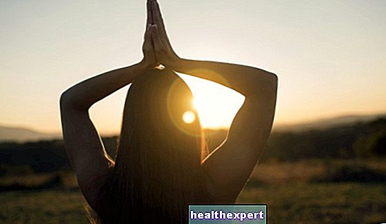 The Greeting to the Sun: explanation and benefits of the sequence of yoga positions par excellence
