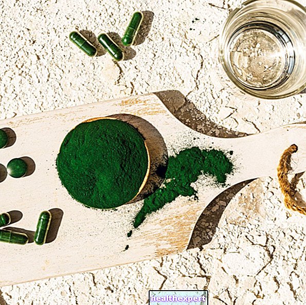 Does spirulina really make you lose weight? Here are all the answers - In Shape