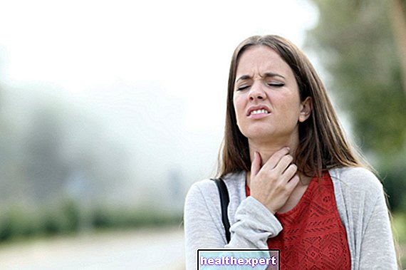 Βλέννα στο λαιμό: εξαλείψτε το με απλές θεραπείες στο σπίτι