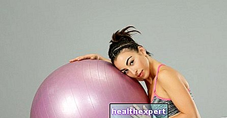 Pilates: the best exercises to do with the ball