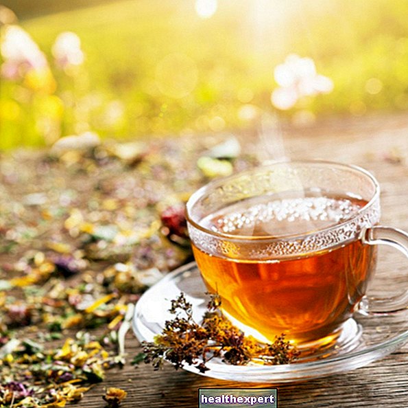 الاسترخاء شاي الأعشاب: أفضل العلاجات الطبيعية للتوتر - في الشكل