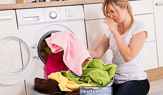 Mirosuri proaste în mașina de spălat: cum să le eliminați și să vă bucurați de o rufe perfectă