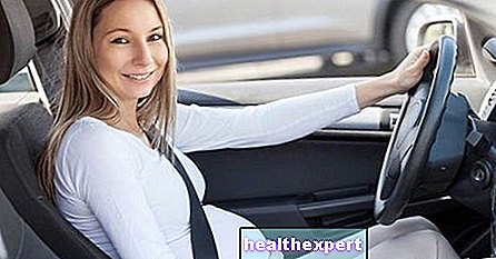 Äidit autossa: turvavyöt ja raskaus