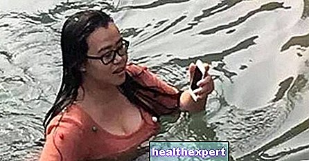 Befagyott tóba veti magát, hogy megmentse iPhone -ját - Hírek - Gossip