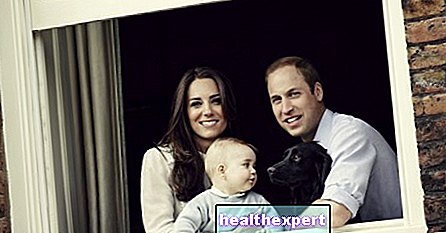 Hur växte du upp George! Kate och William poserar med sin son. Titta på fotot! - Stjärna