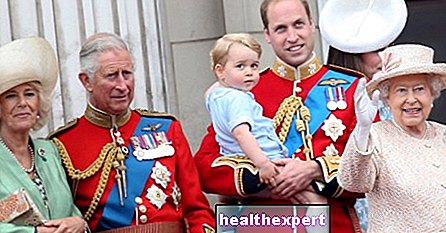ג'ורג 'בהופעת הבכורה הרשמית שלו: תמונות הנסיך ביום ההולדת של המלכה! - כוכב