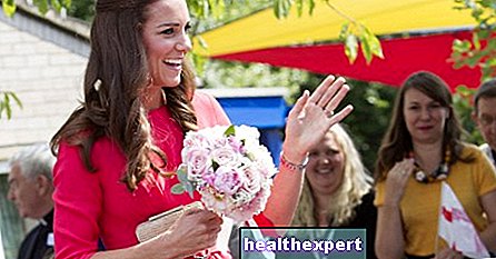 Kate Middleton kiest voor fluo. De foto's van de ongewone look van William's vrouw!