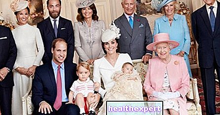 Windsors의 가족 초상화: 작은 Charlotte의 세례 공식 사진! - 별