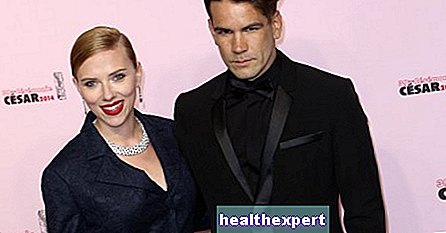 Scarlett Johansson on raskaana